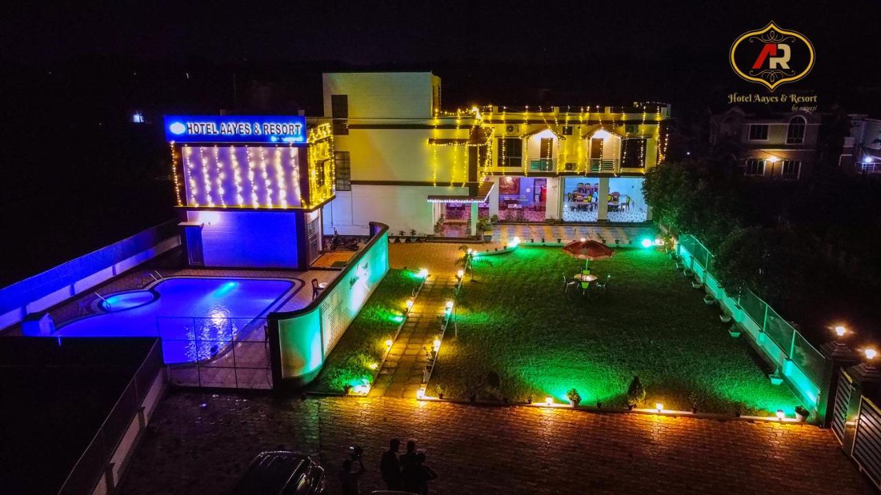 Hotel Aayes And Resort Shānti Niketan Dış mekan fotoğraf