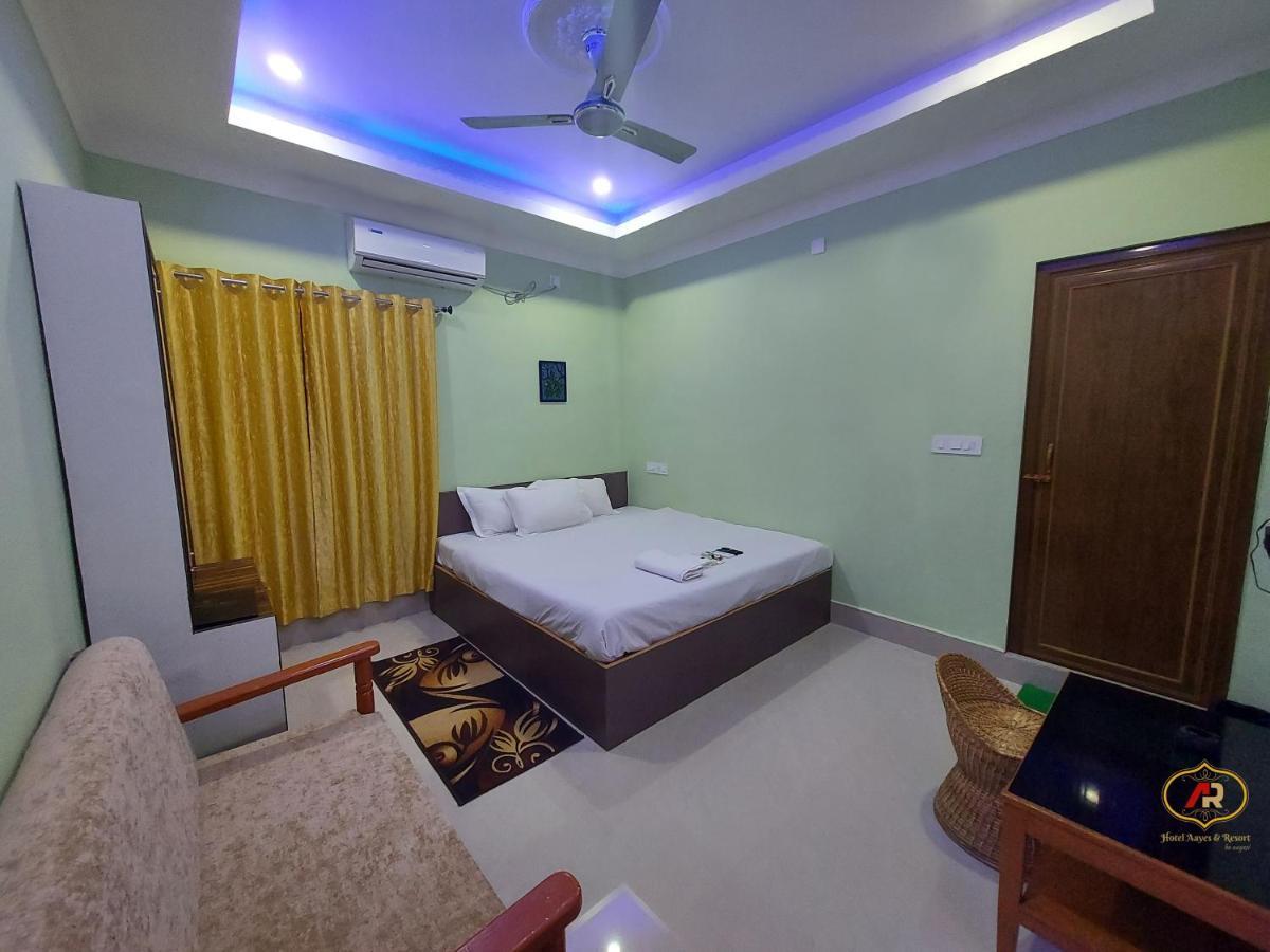 Hotel Aayes And Resort Shānti Niketan Dış mekan fotoğraf